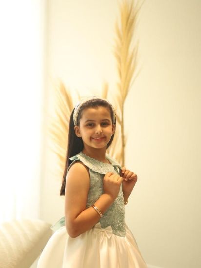 صورة فستان سهرة تيفاني لولو على الصدر وسكري في النفاش